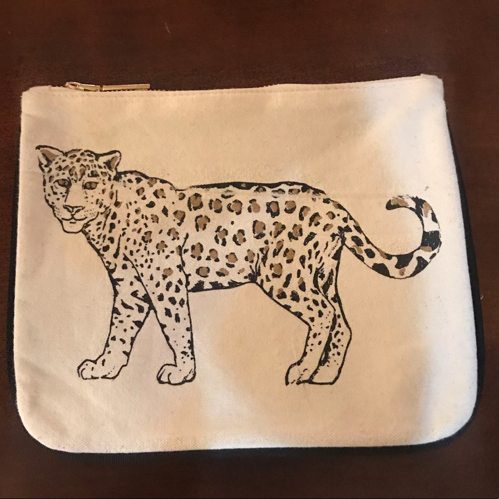 Chico’s zip up accessory/makeup bag